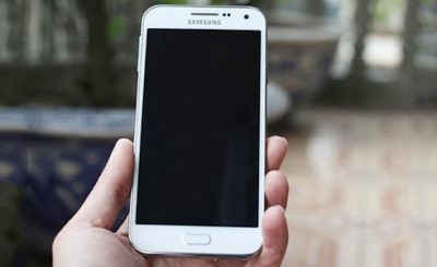Causes and ways to fix Samsung phones with black screen