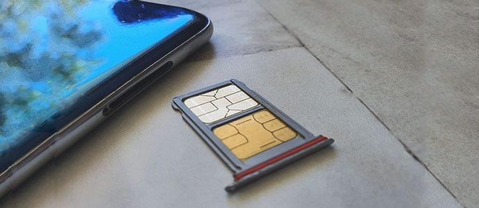Instructions on how to save phone numbers to sim on iPhone